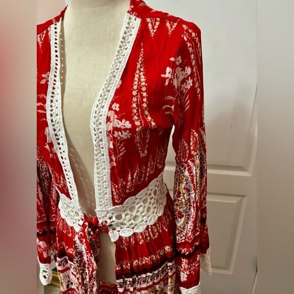 RAGA Red and White Patterned Kimono - Picture 3 of 5
